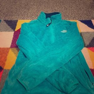Women’s North Face.
